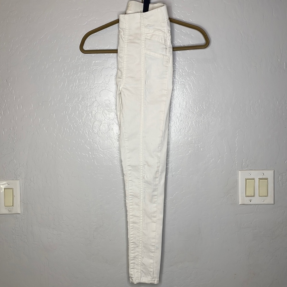 NWT FREE PEOPLE Feel Alright White Jeggings 26